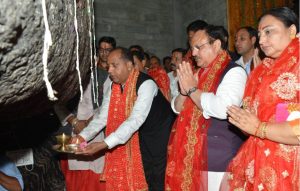 जगत प्रकाश नड्डा और जयराम ठाकुर ने चामुंडा माता मन्दिर में शीश नवाया